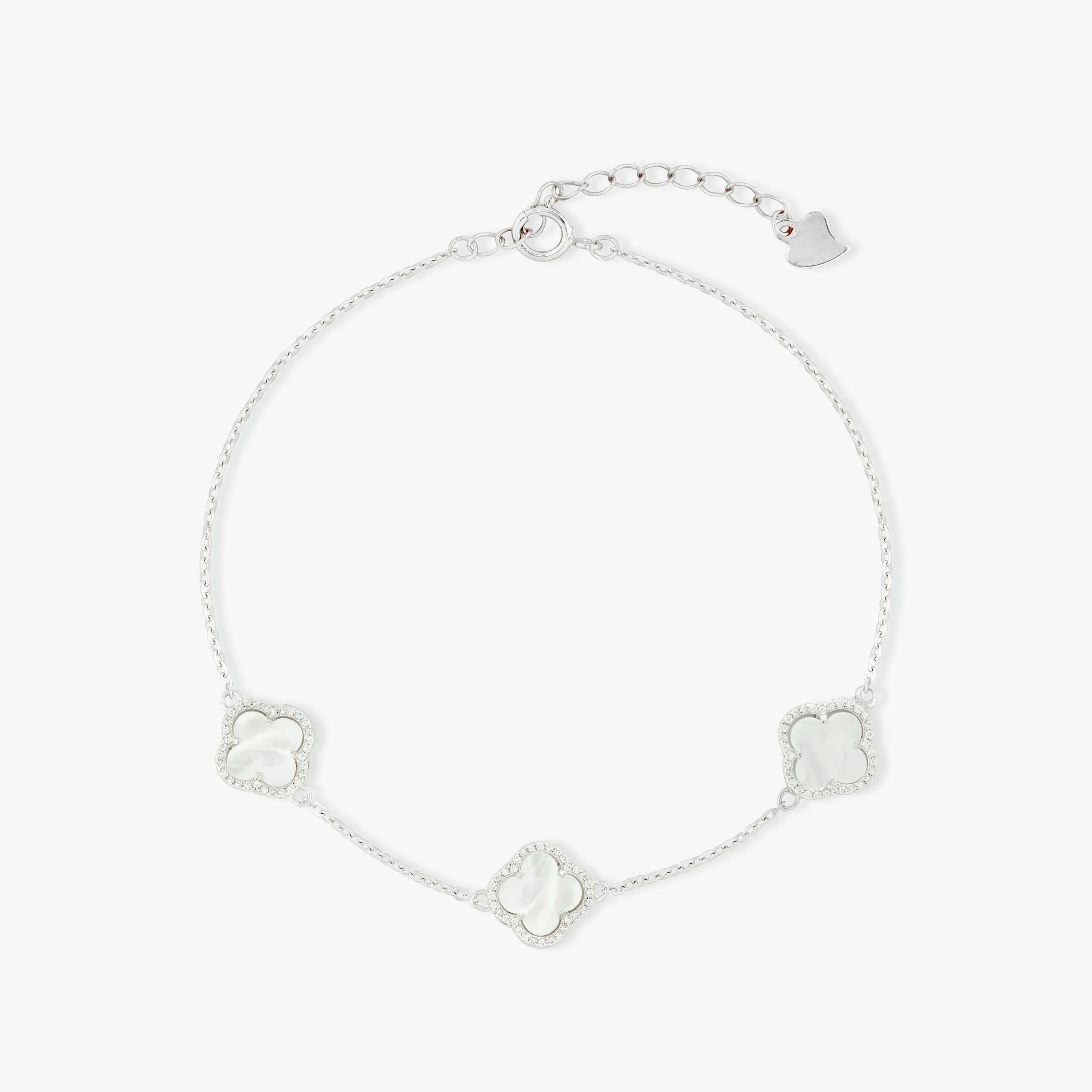 Love and Lilly Jewellery 925 silver, Mother of Pearl and a crystal surround mid size clover bracelet
